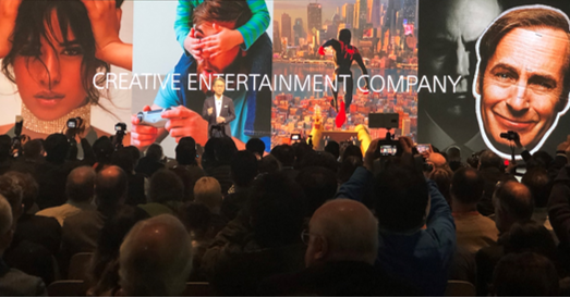 索尼公司总裁兼CEO吉田宪一郎做基调演讲