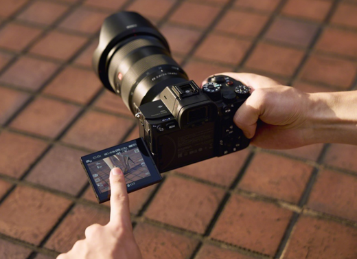 LCD屏幕上触控启动跟踪对焦