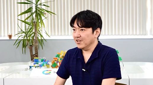 索尼国际教育公司董事长兼总经理礒津政明发表致辞