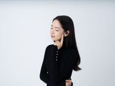 小巧轻便 佩戴稳固贴合